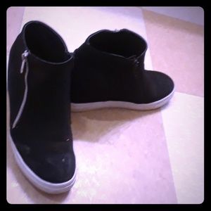 Shoes that look nice with anything